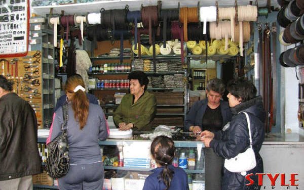 Herrajes Del Sur un conjunto de variedad en las peleterías