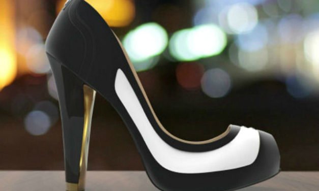 Elegantes zapatos de tacón alto cambian de color con un app