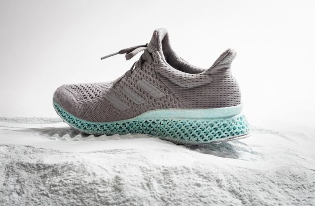 Zapatillas con suela 3D y material reciclado del océano