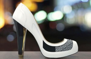 zapatos con apps que cambia de color los tacones
